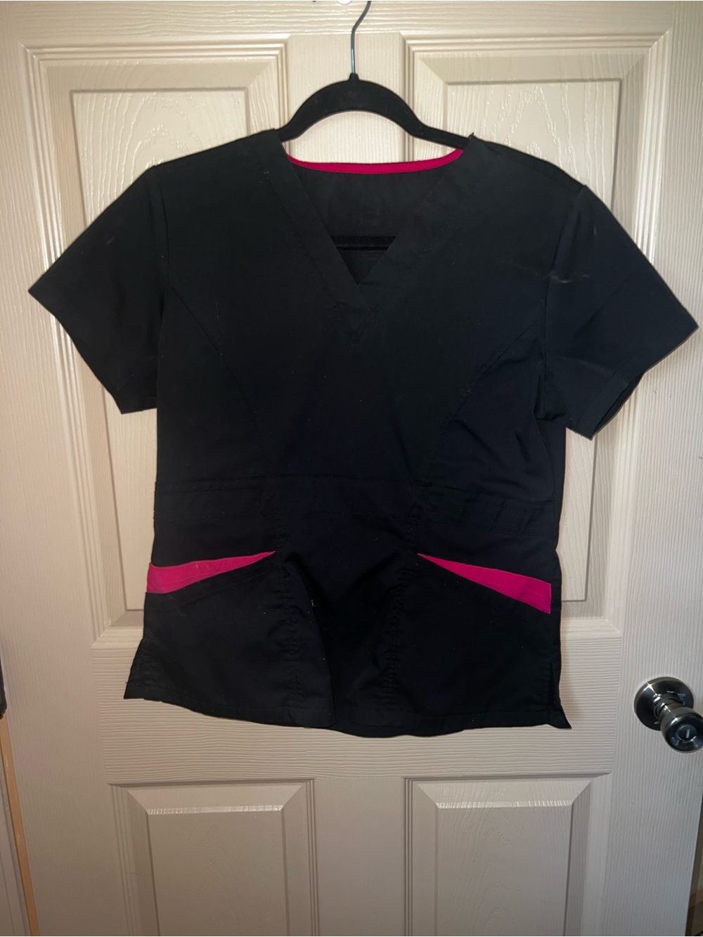Source Unknown Black Scrub Top with Pink Trim
